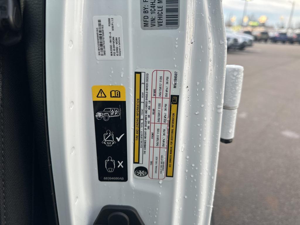 used 2021 Jeep Wrangler Unlimited car, priced at $27,000