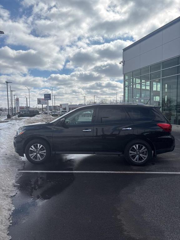 used 2018 Nissan Pathfinder car, priced at $16,500