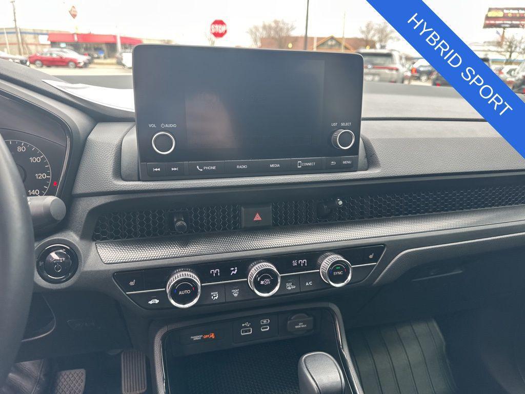 used 2025 Honda CR-V Hybrid car, priced at $33,200