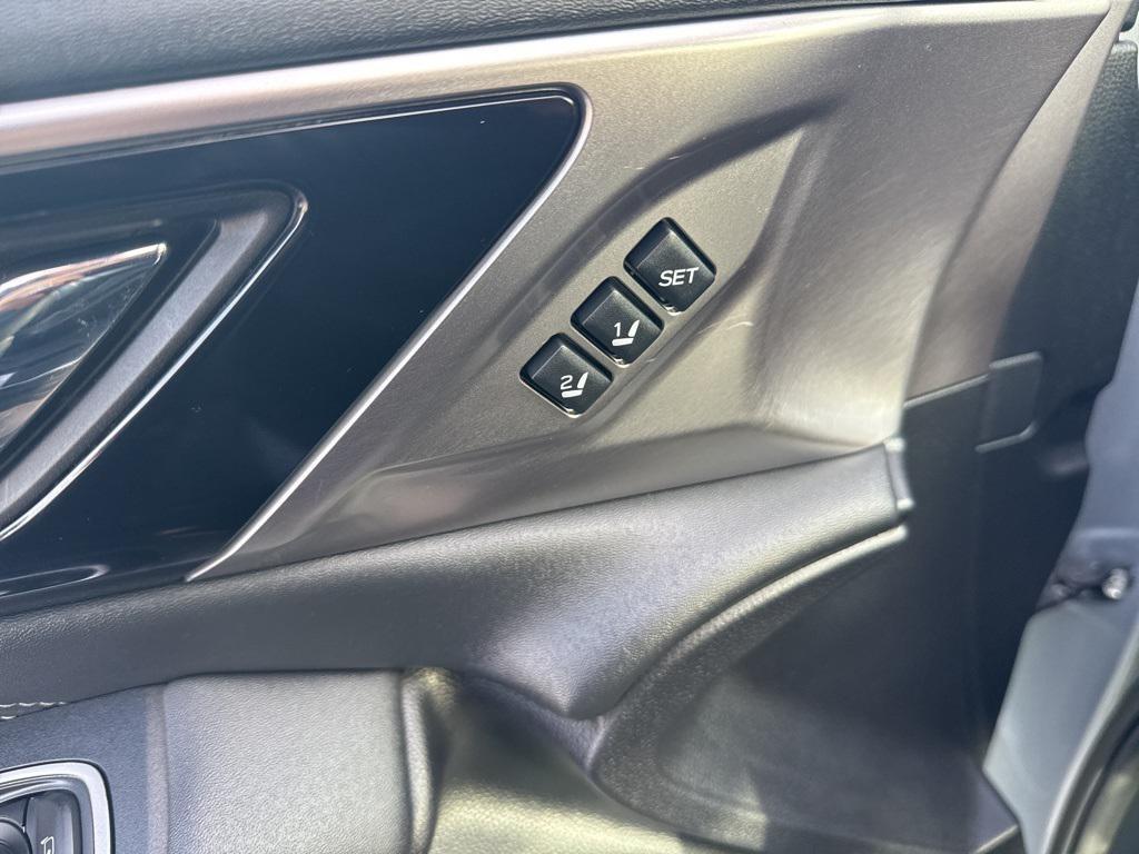 used 2024 Subaru Outback car, priced at $25,100