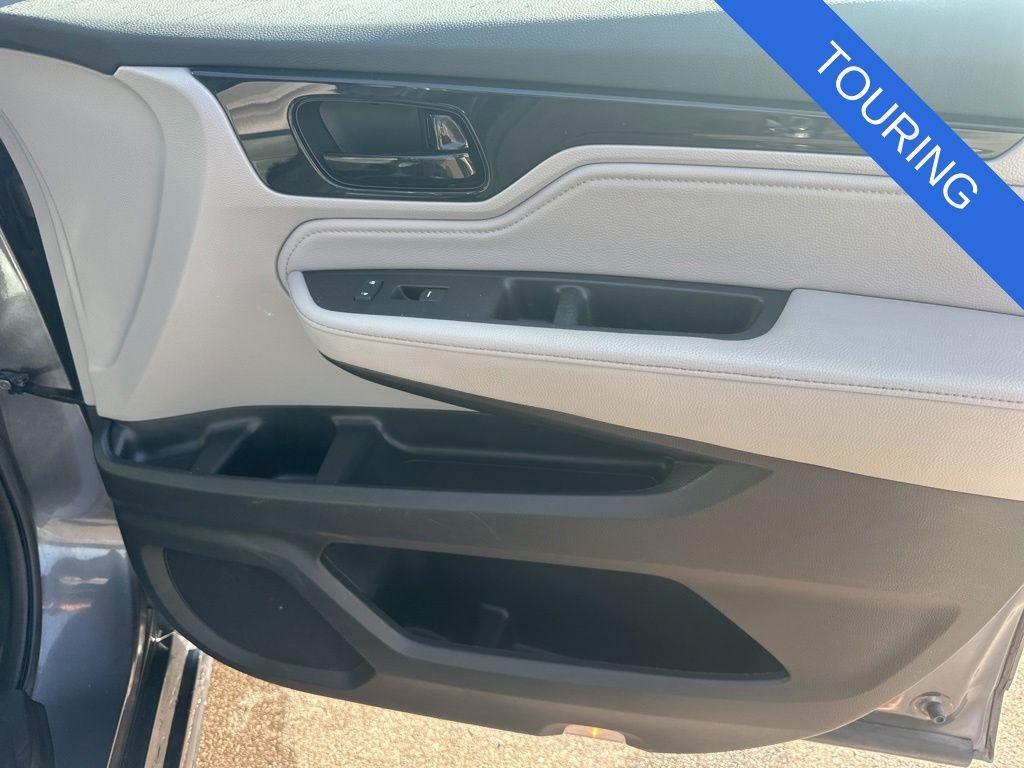 used 2023 Honda Odyssey car, priced at $29,768