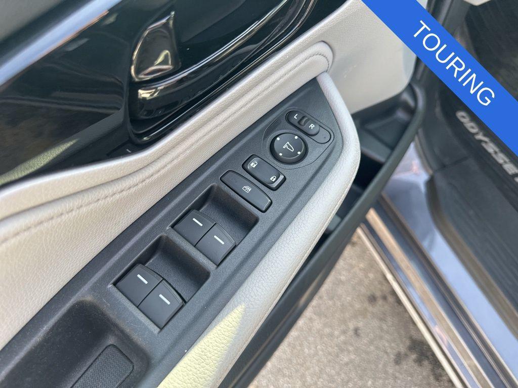 used 2023 Honda Odyssey car, priced at $29,768