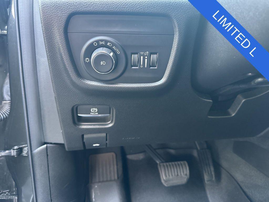 used 2022 Jeep Grand Cherokee L car, priced at $28,568