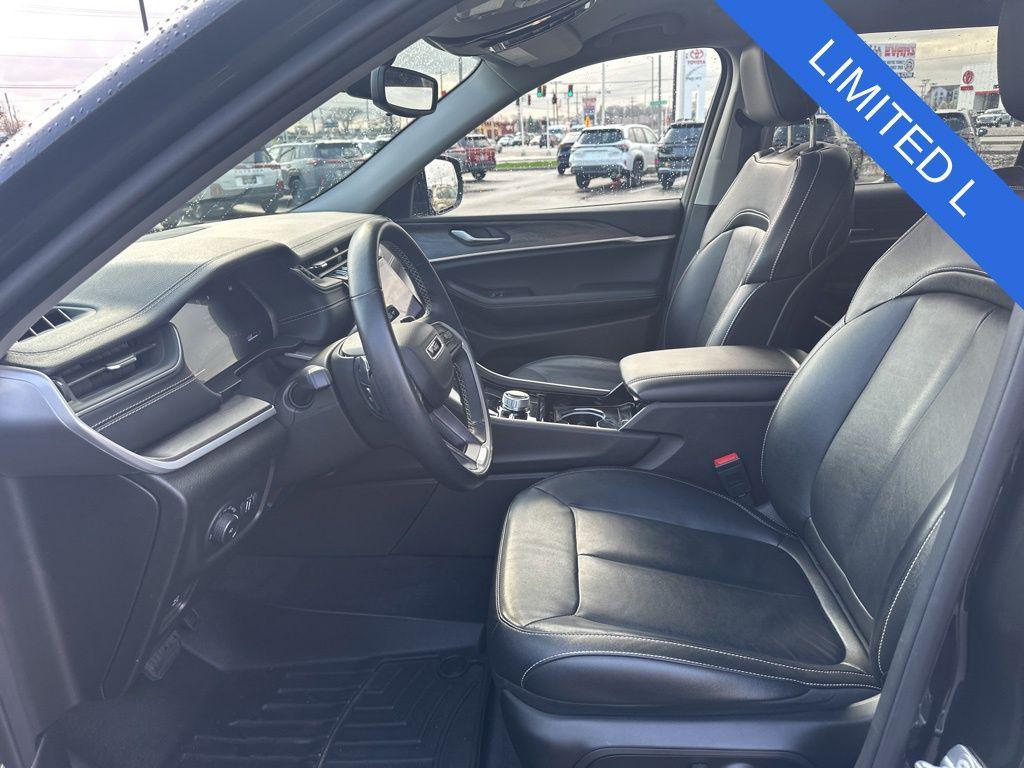 used 2022 Jeep Grand Cherokee L car, priced at $28,568