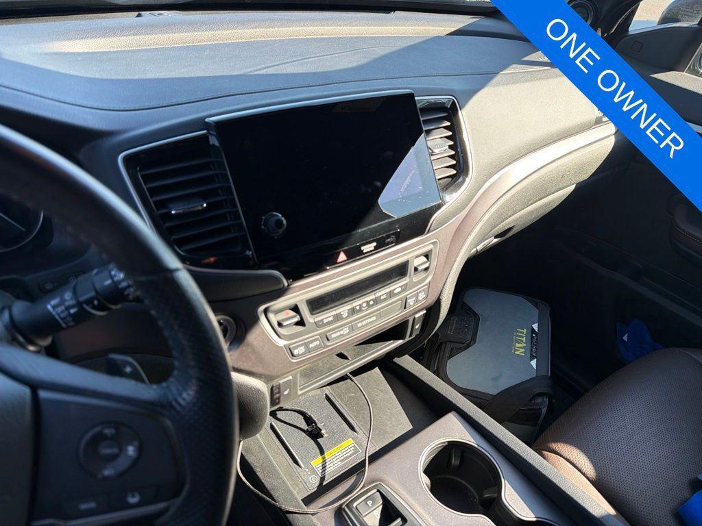 used 2025 Honda Passport car, priced at $37,268
