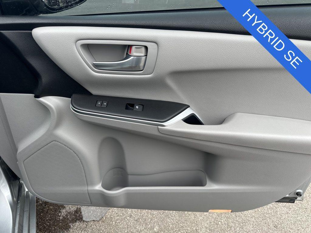 used 2015 Toyota Camry Hybrid car, priced at $16,500
