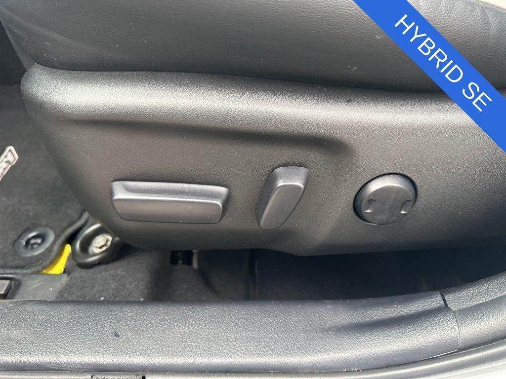 used 2015 Toyota Camry Hybrid car, priced at $16,500