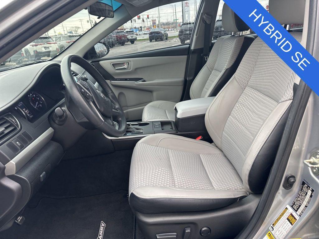 used 2015 Toyota Camry Hybrid car, priced at $16,500