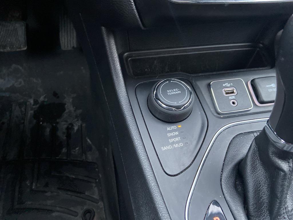 used 2021 Jeep Cherokee car, priced at $20,200