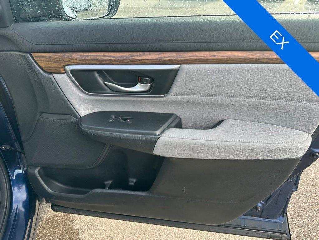 used 2017 Honda CR-V car, priced at $14,000