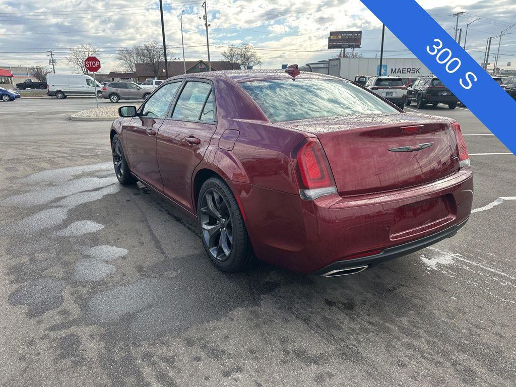 used 2021 Chrysler 300 car, priced at $18,900
