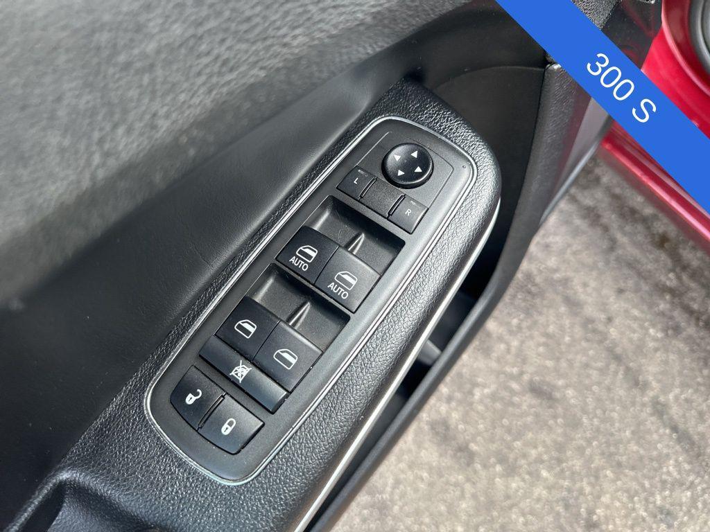 used 2021 Chrysler 300 car, priced at $18,900