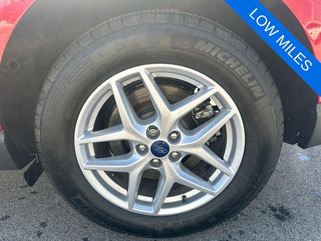 used 2022 Ford Edge car, priced at $27,900