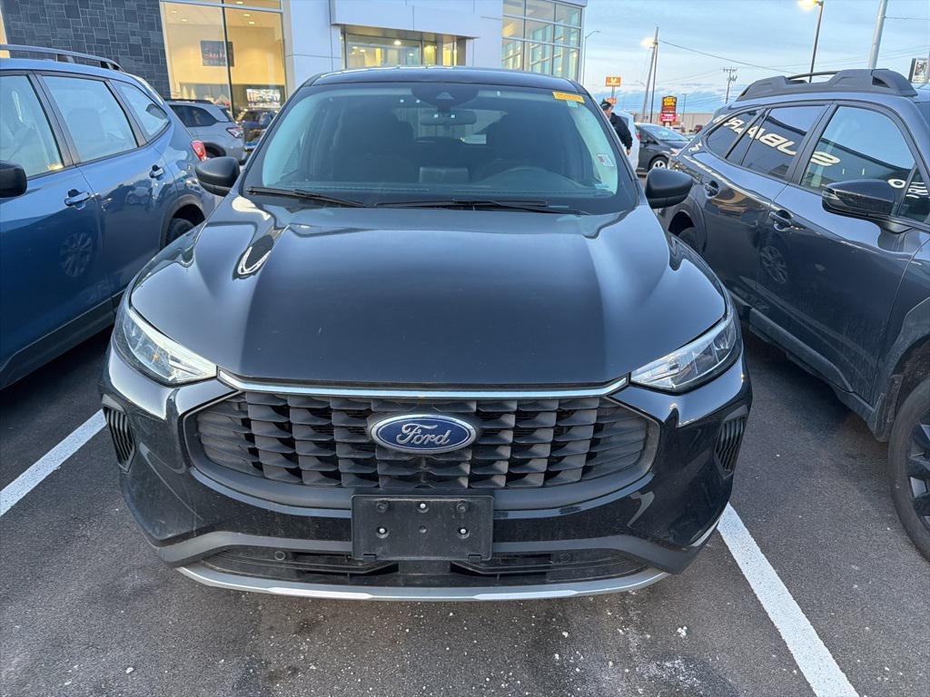 used 2025 Ford Escape car, priced at $21,700