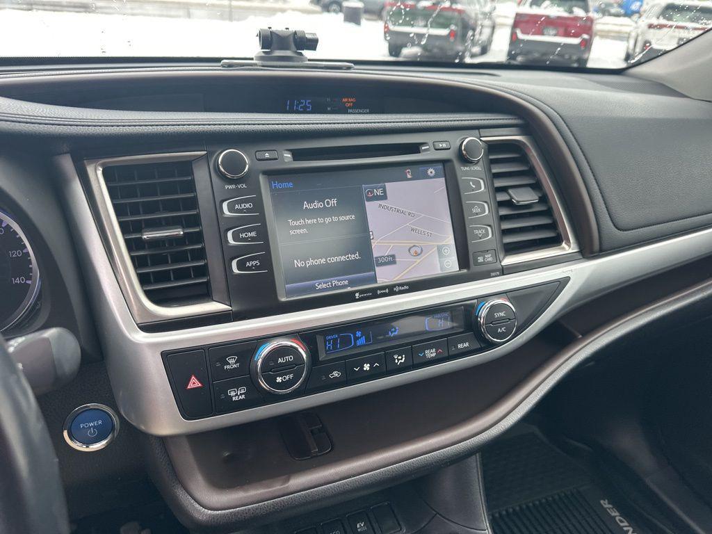 used 2018 Toyota Highlander Hybrid car, priced at $23,400
