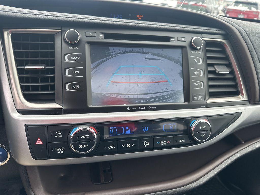 used 2018 Toyota Highlander Hybrid car, priced at $23,400