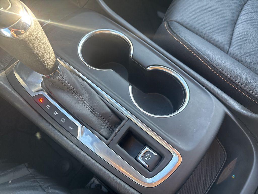 used 2021 Chevrolet Equinox car, priced at $20,800