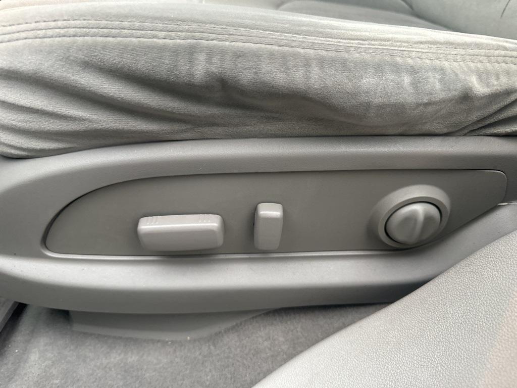 used 2013 Buick Enclave car, priced at $9,500