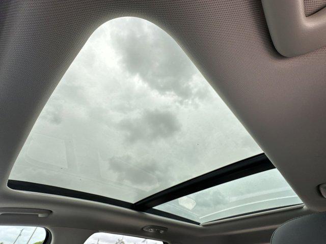 new 2025 Kia Sorento car, priced at $37,720