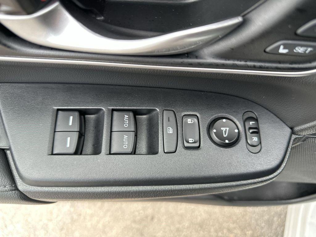 used 2020 Honda CR-V car, priced at $23,318