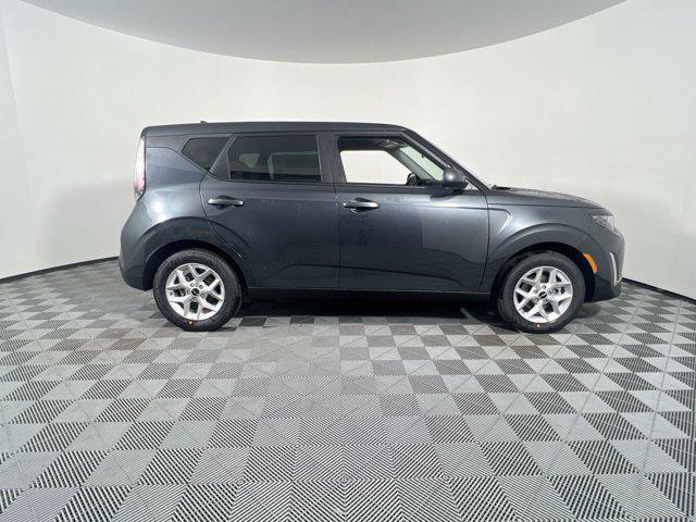 new 2025 Kia Soul car, priced at $18,100