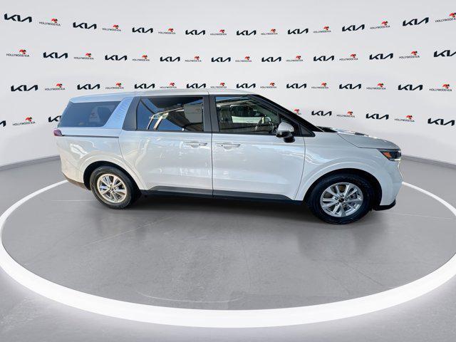 used 2023 Kia Carnival car, priced at $24,899