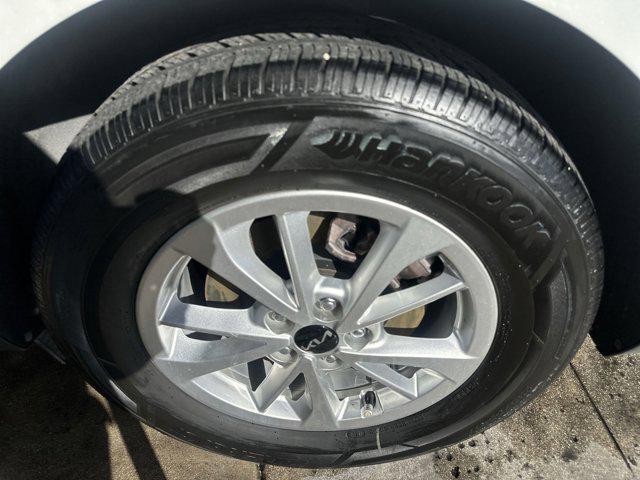 used 2023 Kia Carnival car, priced at $24,899