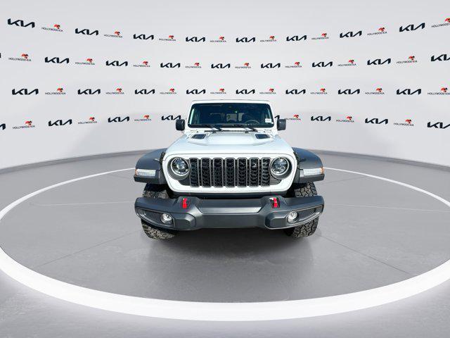 used 2025 Jeep Gladiator car, priced at $44,140
