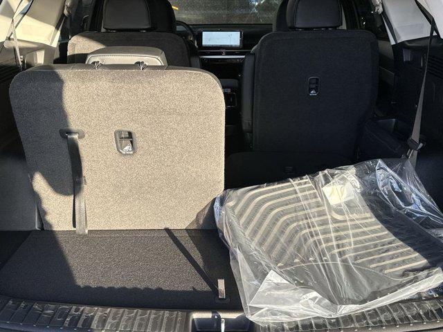 new 2026 Kia Sorento Hybrid car, priced at $43,209