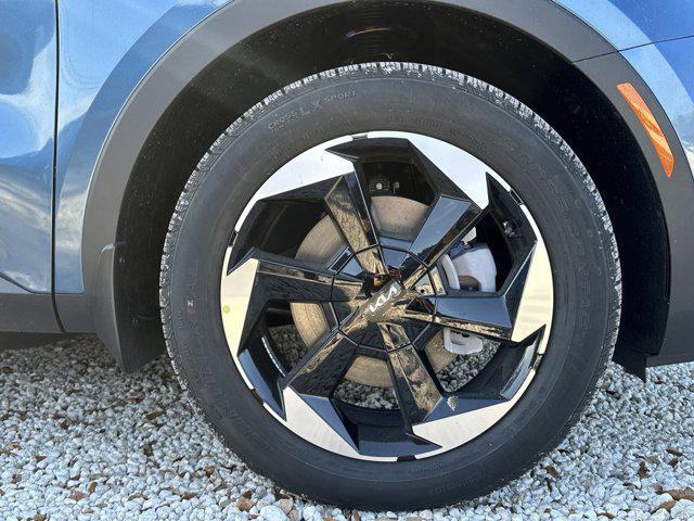 new 2026 Kia Sorento Hybrid car, priced at $42,743