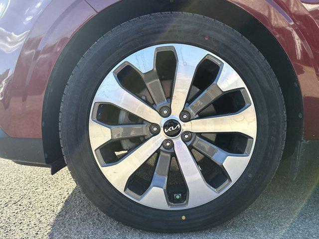 used 2023 Kia Carnival car, priced at $25,984