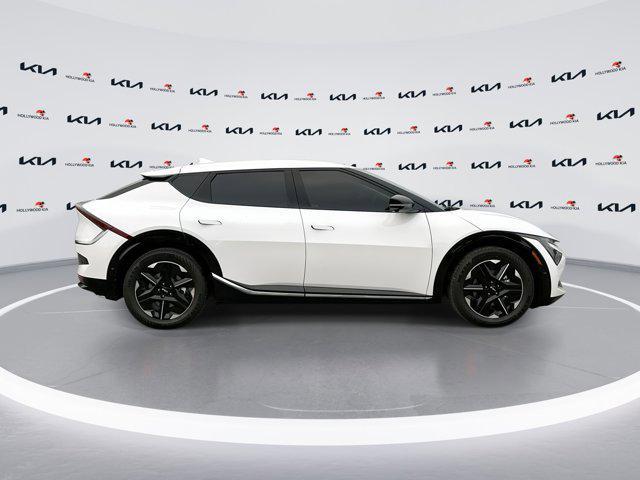 new 2025 Kia EV6 car, priced at $52,085