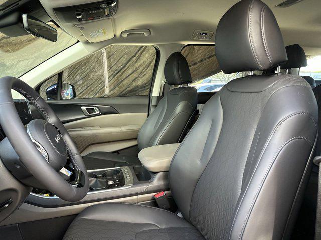 new 2026 Kia Carnival car, priced at $39,387