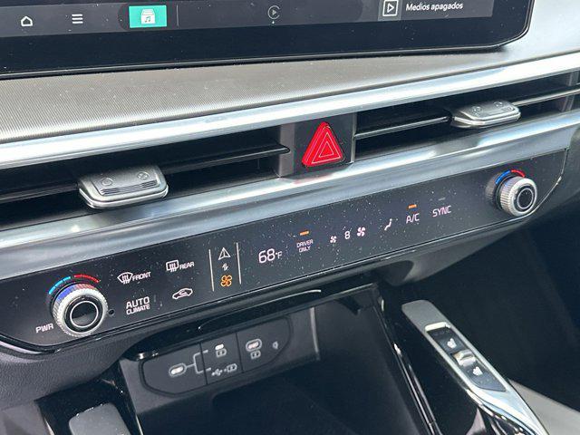 used 2025 Kia Sorento Hybrid car, priced at $35,722