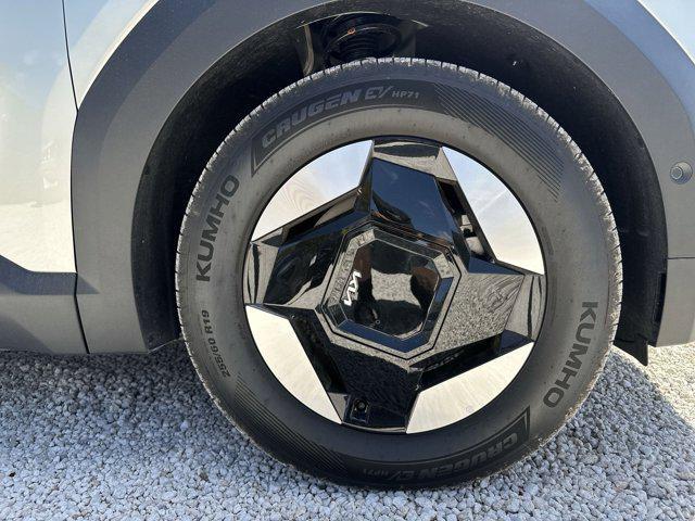 new 2026 Kia EV9 car, priced at $64,584