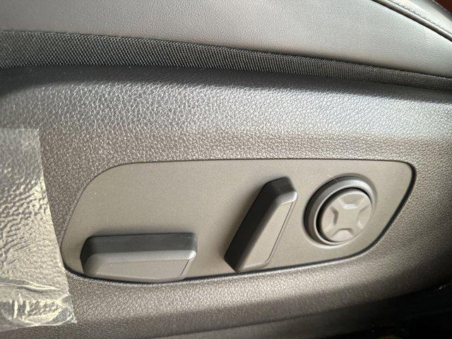 new 2026 Kia Carnival Hybrid car, priced at $43,752