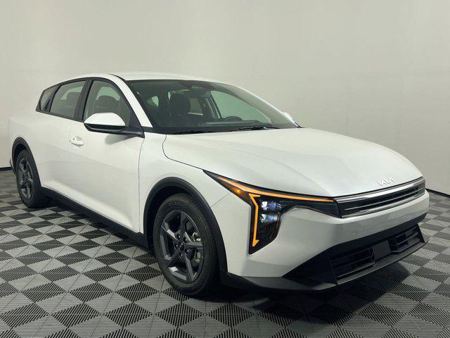 new 2025 Kia K4 car, priced at $19,816