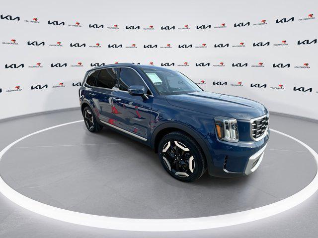 used 2023 Kia Telluride car, priced at $30,599