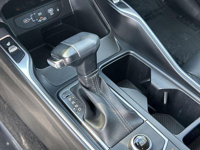 used 2025 Kia Sorento car, priced at $26,999