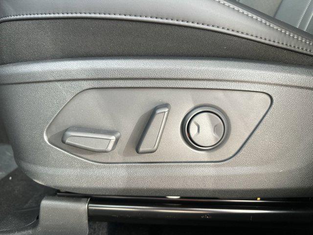 new 2026 Kia Sorento Hybrid car, priced at $40,805