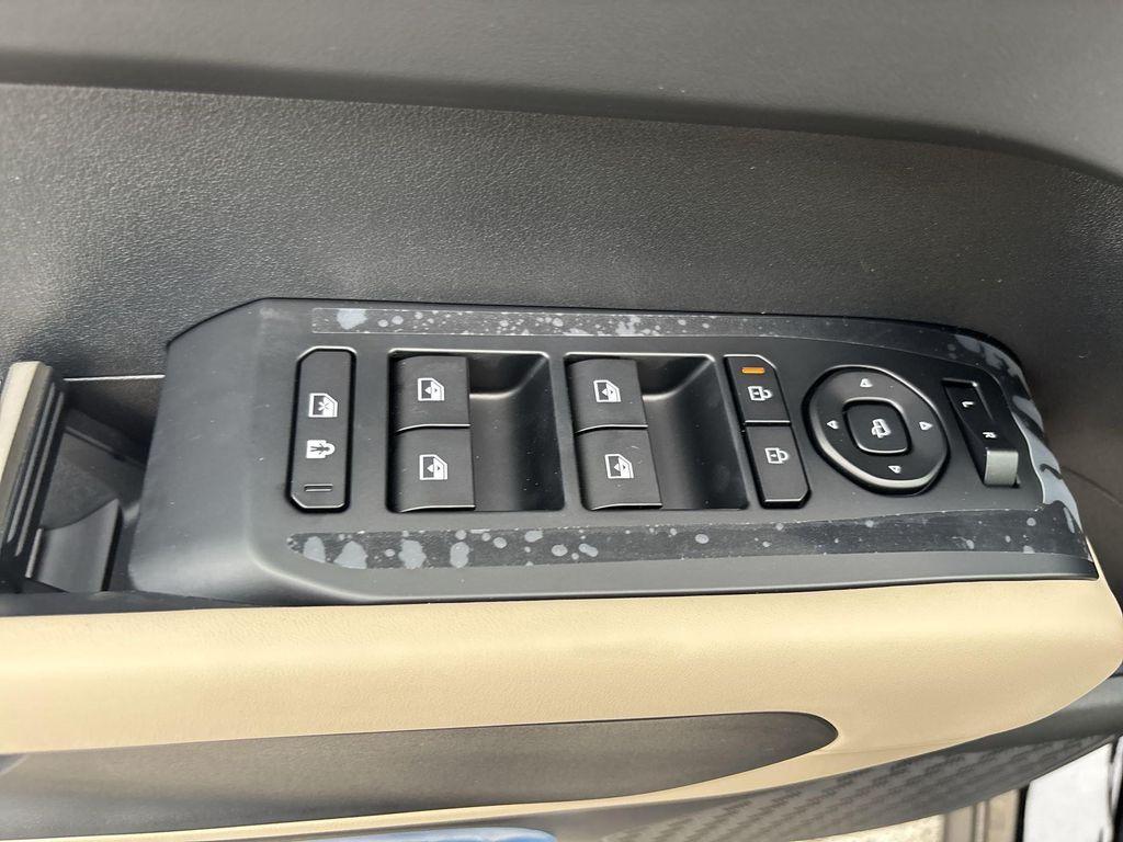 new 2027 Kia Telluride Hybrid car, priced at $47,139