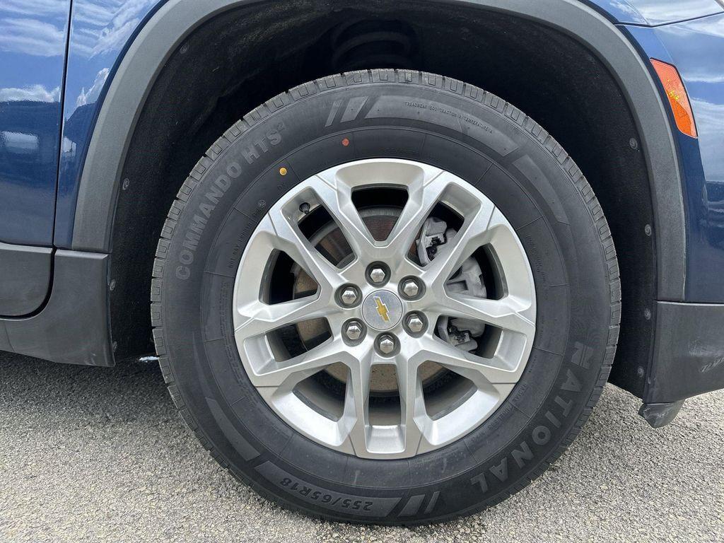 used 2022 Chevrolet Traverse car, priced at $22,084