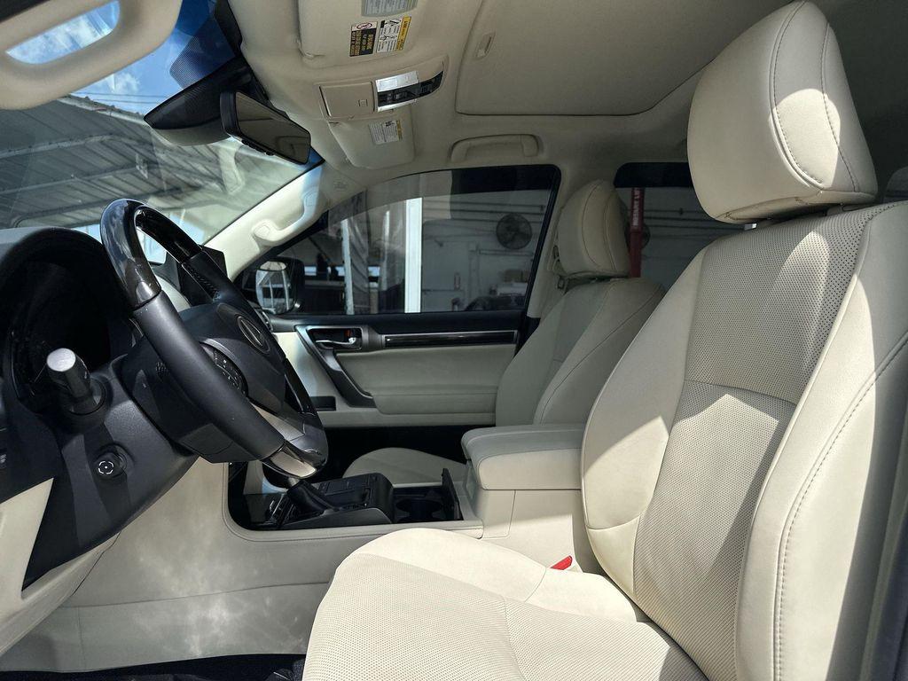 used 2023 Lexus GX 460 car, priced at $55,684