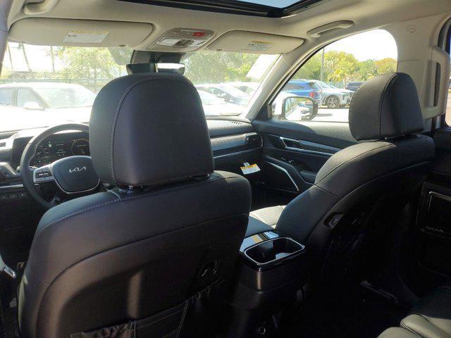 new 2025 Kia Telluride car, priced at $46,056