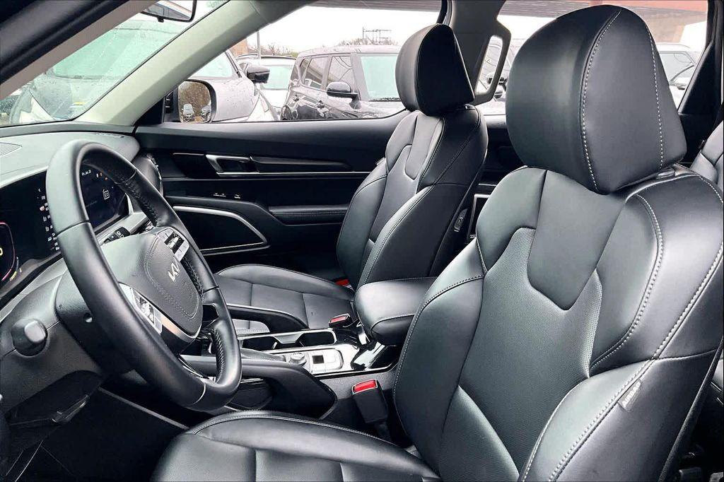 used 2025 Kia Telluride car, priced at $33,945