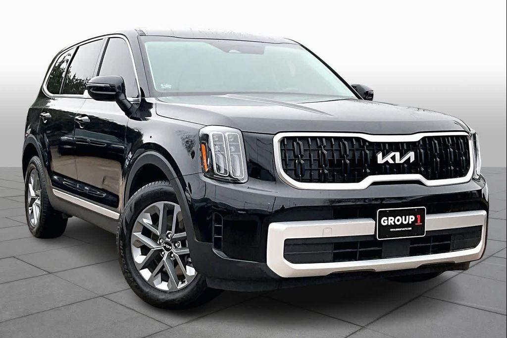 used 2025 Kia Telluride car, priced at $33,945