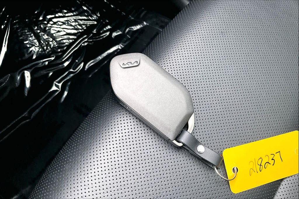 used 2025 Kia Telluride car, priced at $33,945