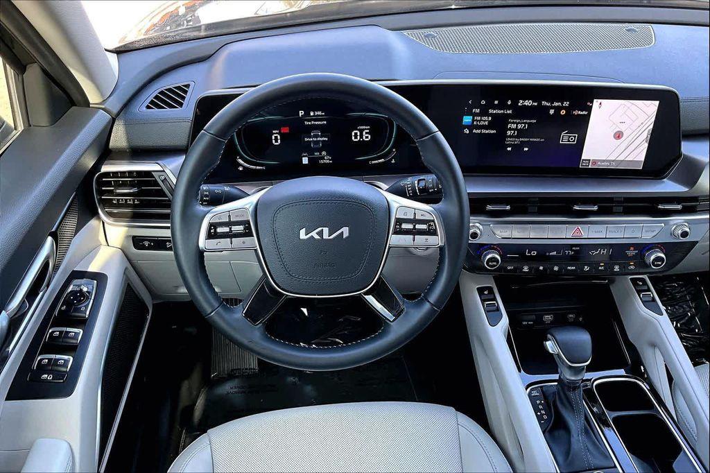 used 2024 Kia Telluride car, priced at $35,501
