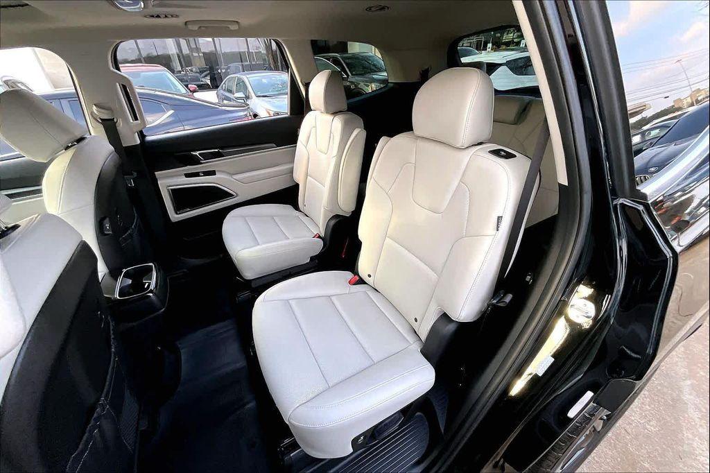 used 2024 Kia Telluride car, priced at $34,885