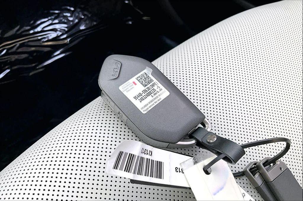 used 2024 Kia Telluride car, priced at $34,885